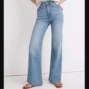 Madewell 11" High-Rise Flare Light Wash Jeans 32